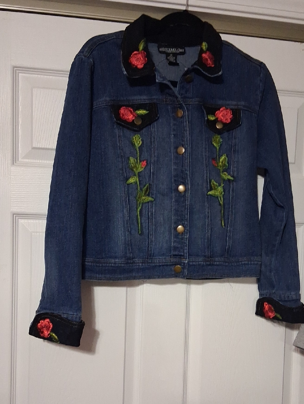 Monterrey Bay Sz 10 Blue Denim Jacket Refreshed with Red Rose Embroidery